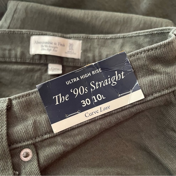 Abercrombie 90s Ultra High Rise Straight Jeans Size 30/10L NWT - Picture 6 of 6